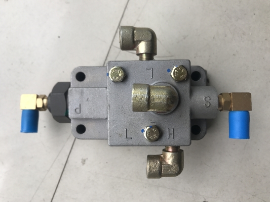 A220401000652 Transmisi Servo Valve Fuller Slave Valve A-5000 A5000 CEPAT untuk Suku Cadang SANY CRANE