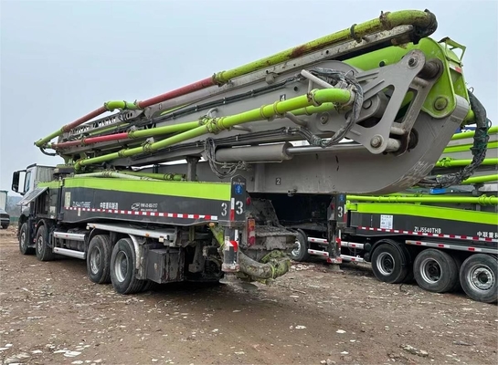 2021 Zoomlion 62M Bekas truk pompa beton dengan sasis BENZ
