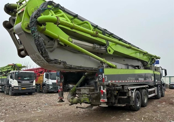 2021 Zoomlion 62M Bekas truk pompa beton dengan sasis BENZ